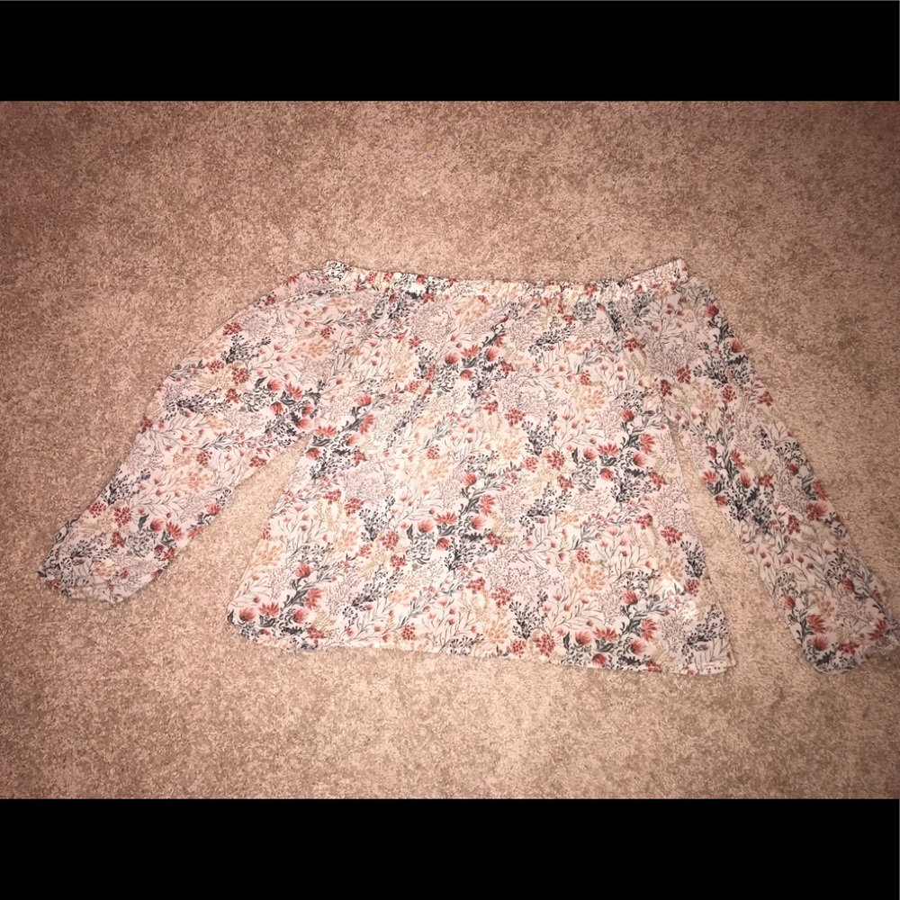 Floral/plant like print off the shoulder shirt